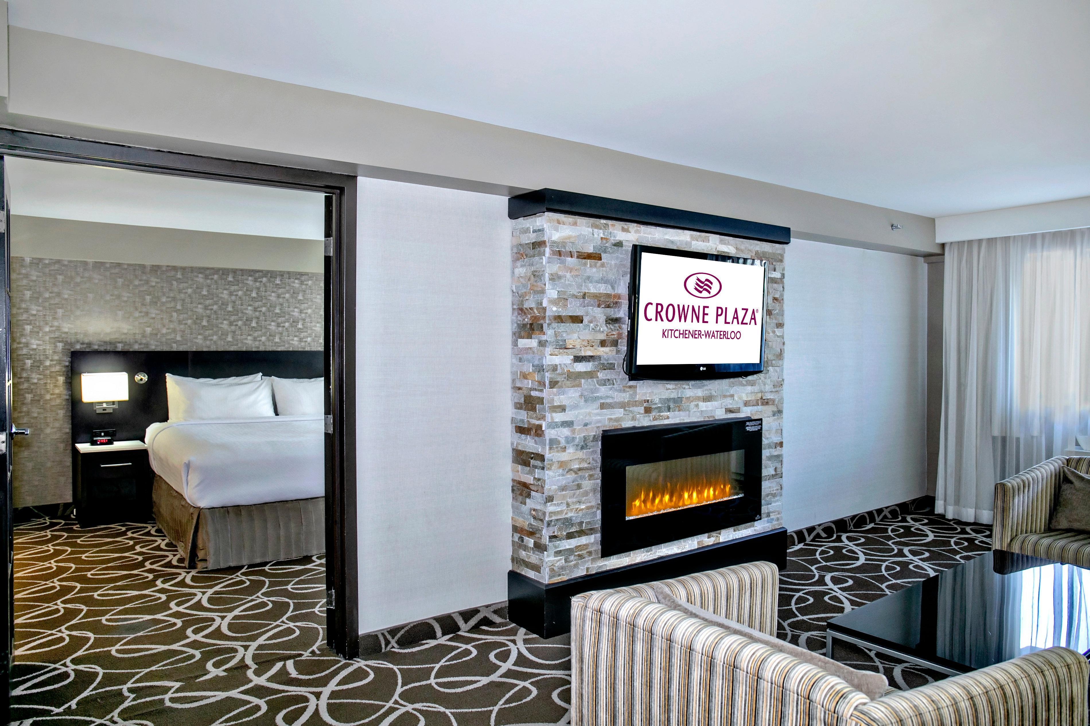 Crowne Plaza Kitchener-Waterloo, An Ihg Hotel Esterno foto