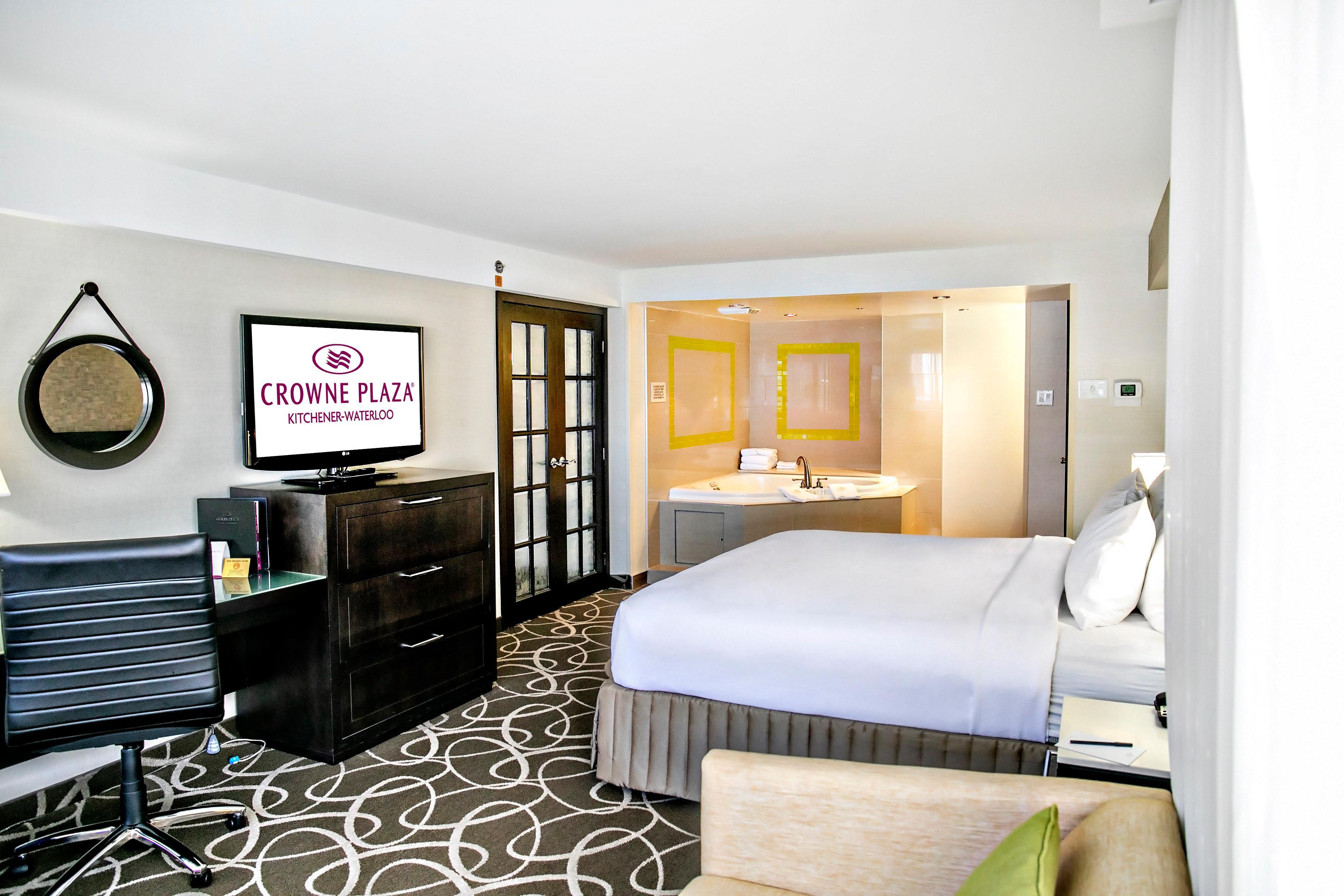Hotel Crowne Plaza Kitchener-Waterloo By Ihg Esterno foto