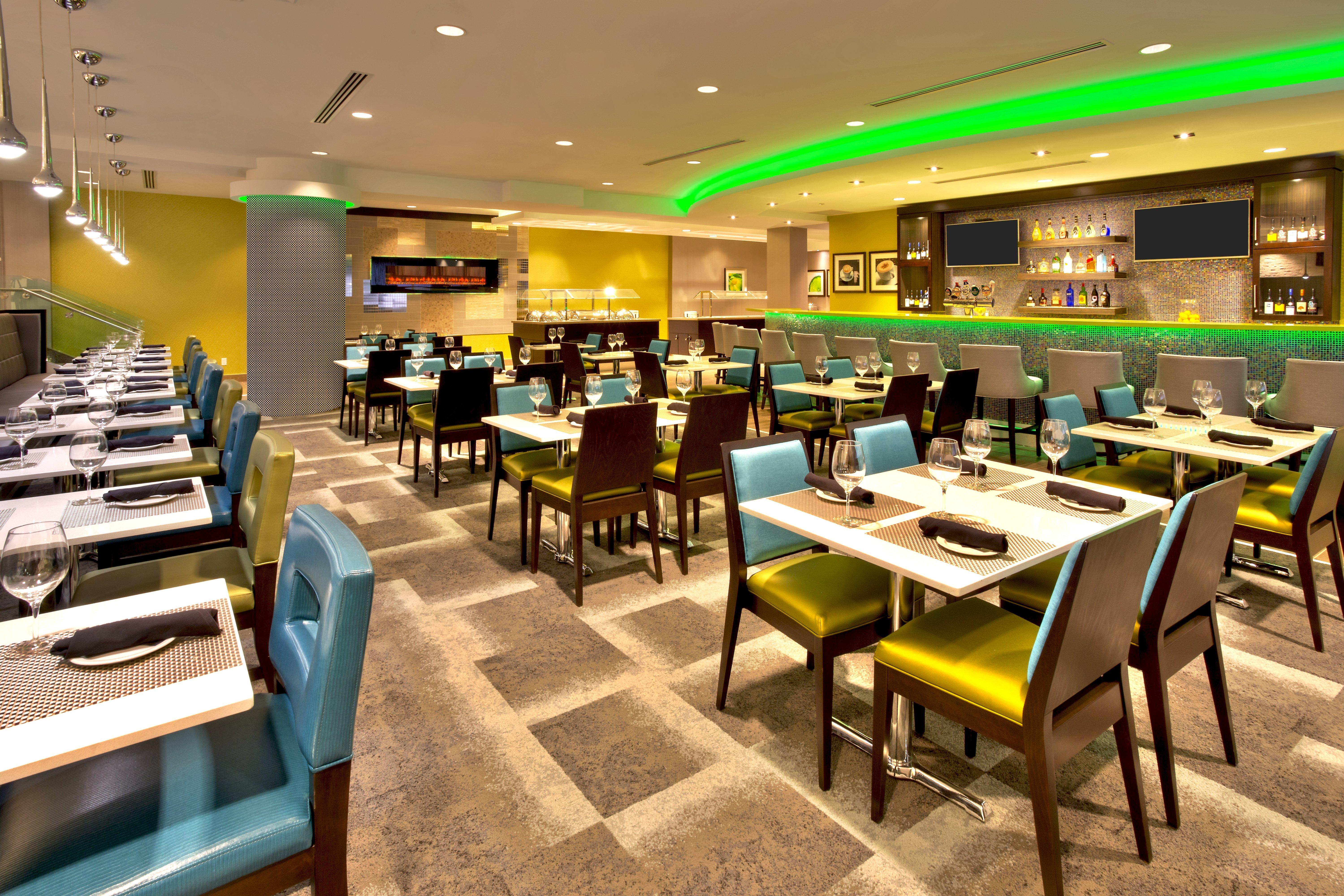 Hotel Crowne Plaza Kitchener-Waterloo By Ihg Esterno foto